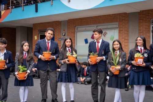 Entrega de Simbolos-101