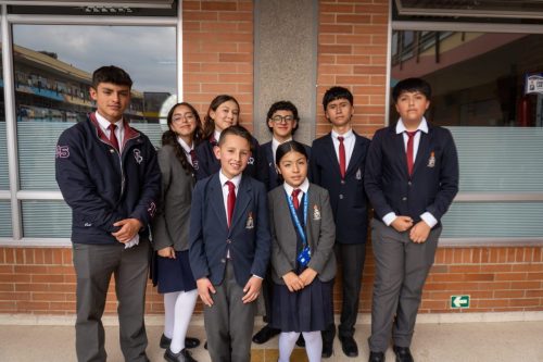 Entrega de Simbolos-105