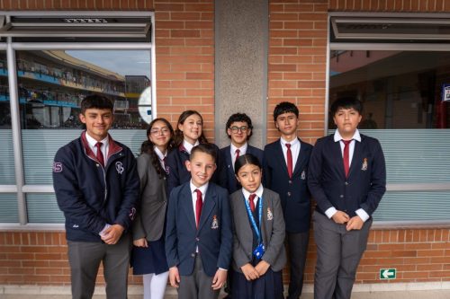 Entrega de Simbolos-107