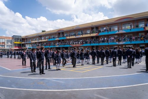 Entrega de Simbolos-25