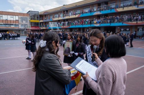 Entrega de Simbolos-28