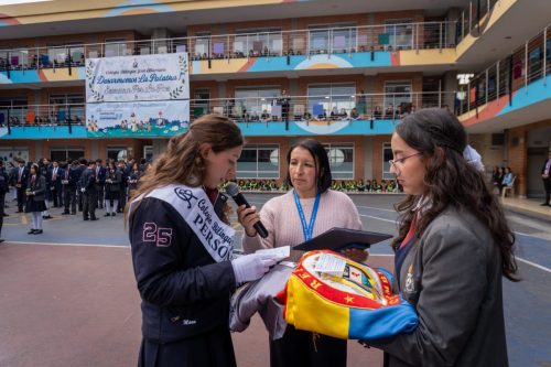 Entrega de Simbolos-29