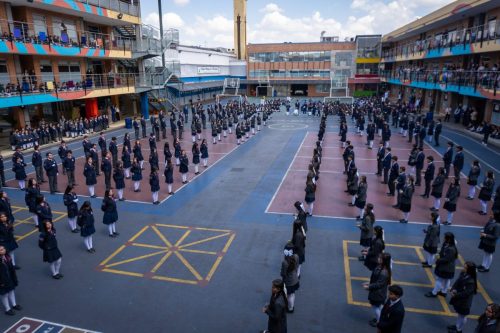 Entrega de Simbolos-3