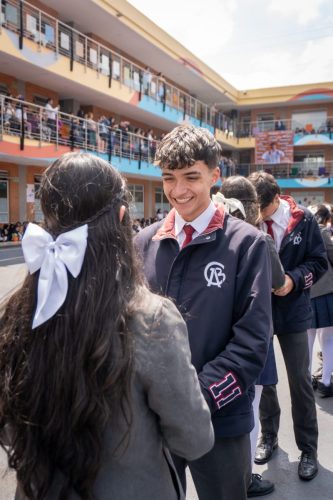 Entrega de Simbolos-48