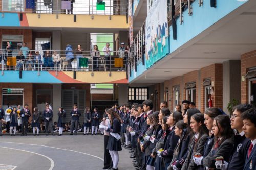 Entrega de Simbolos-73