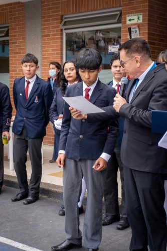 Entrega de Simbolos-82