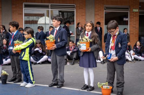 Entrega de Simbolos-90