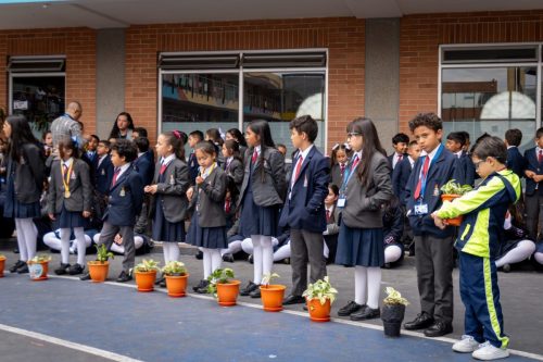 Entrega de Simbolos-91