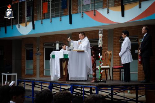 Eucaristia Colegio Bilingue Jose Allamano-08
